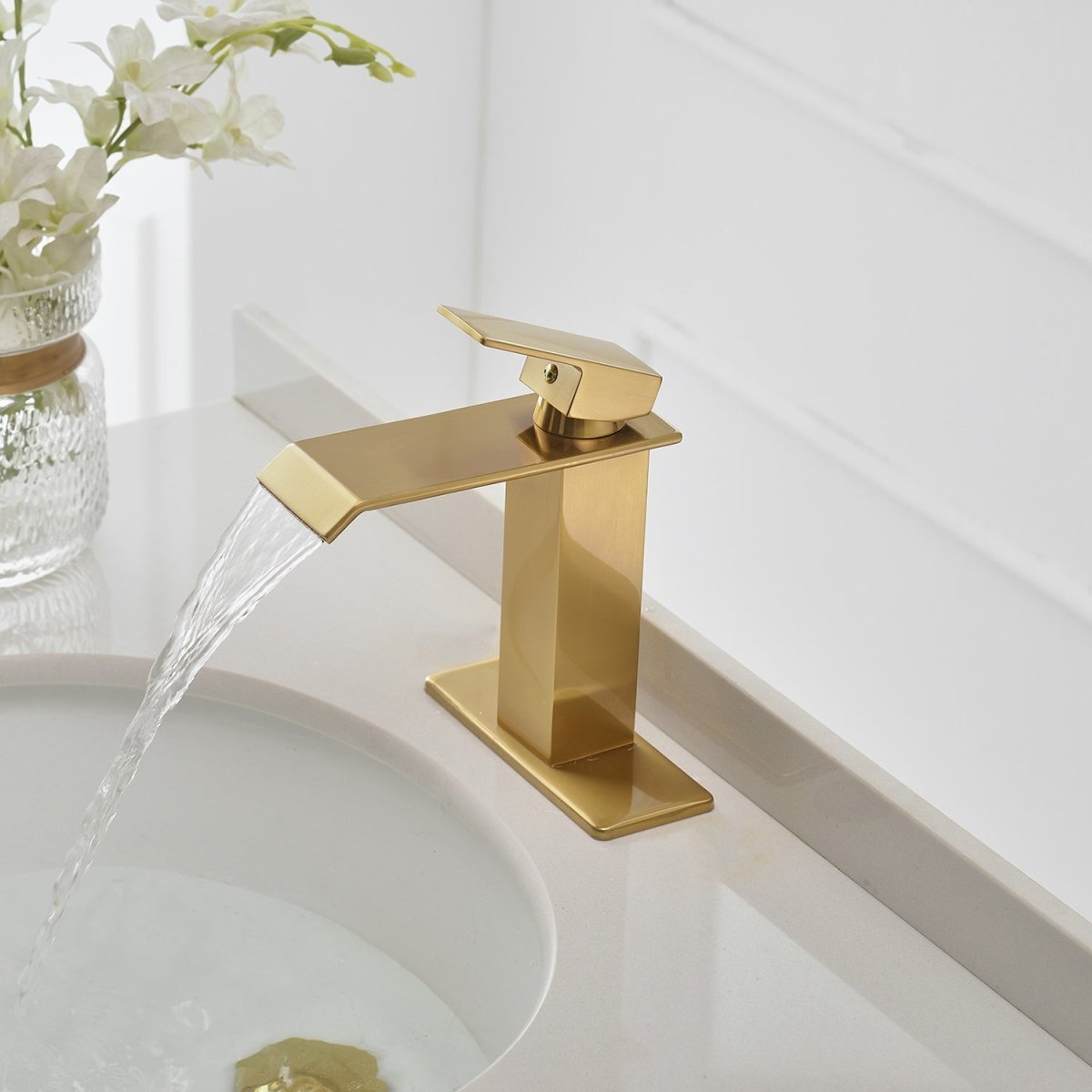 1 Hole 1 Handle Bathroom Faucet with Pop-up Drain Gold - buyfaucet.com
