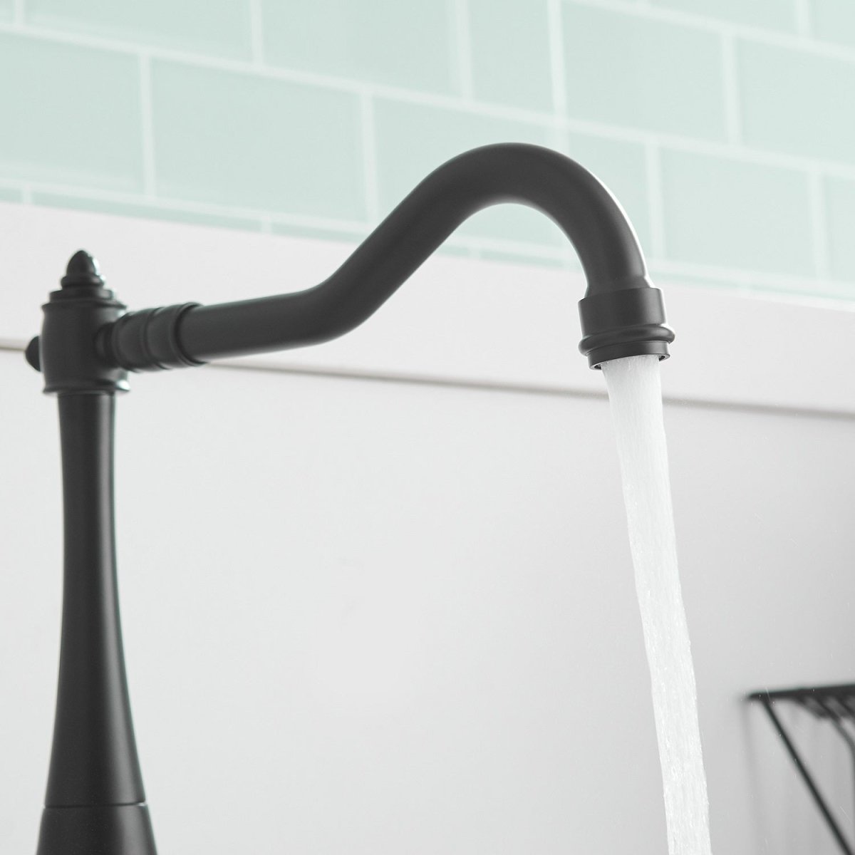 Classic Design Single-Handle Kitchen Faucet in Matte Black - buyfaucet.com