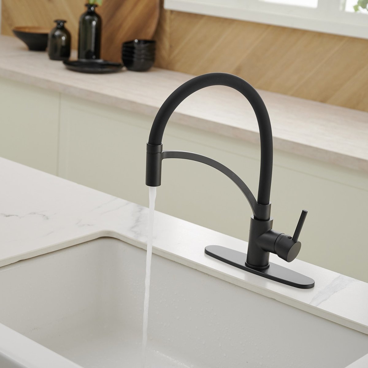 Single Handle Kitchen Faucet with Pull Down Sprayer Black - buyfaucet.com