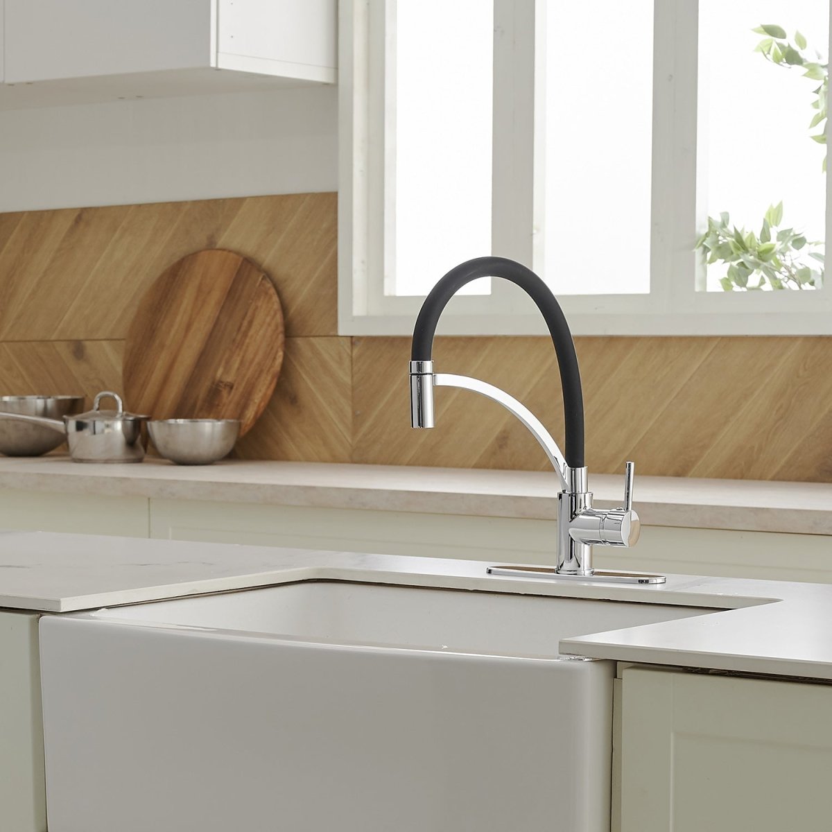 Single Handle Kitchen Faucet with Pull Down Sprayer Chrome - buyfaucet.com