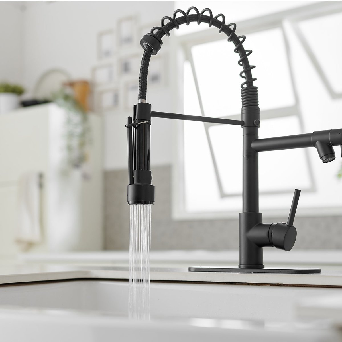 Single-Handle Pull-Down Kitchen Faucet with Deck Plate Black - buyfaucet.com