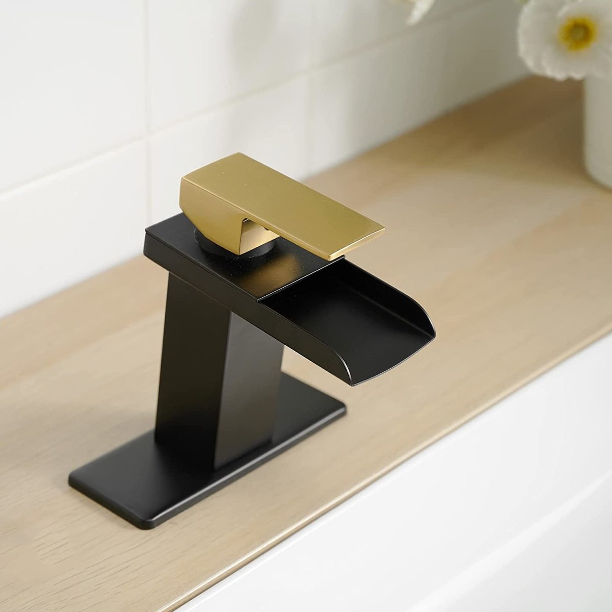 Single Handle Single Hole Bathroom Faucet Matte Black & Gold - buyfaucet.com