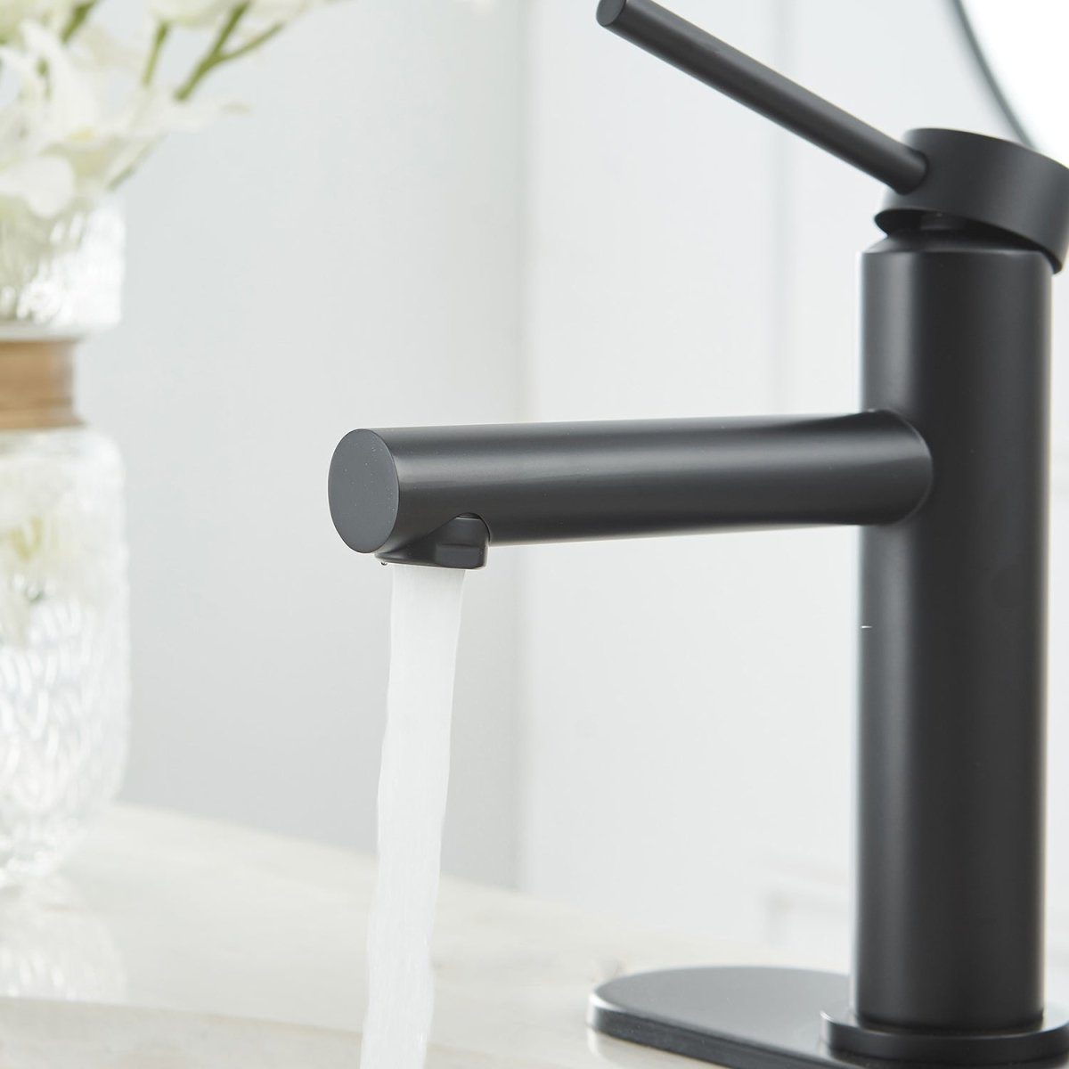 Single Hole Single-Handle Bathroom Faucet in Matte Black - buyfaucet.com