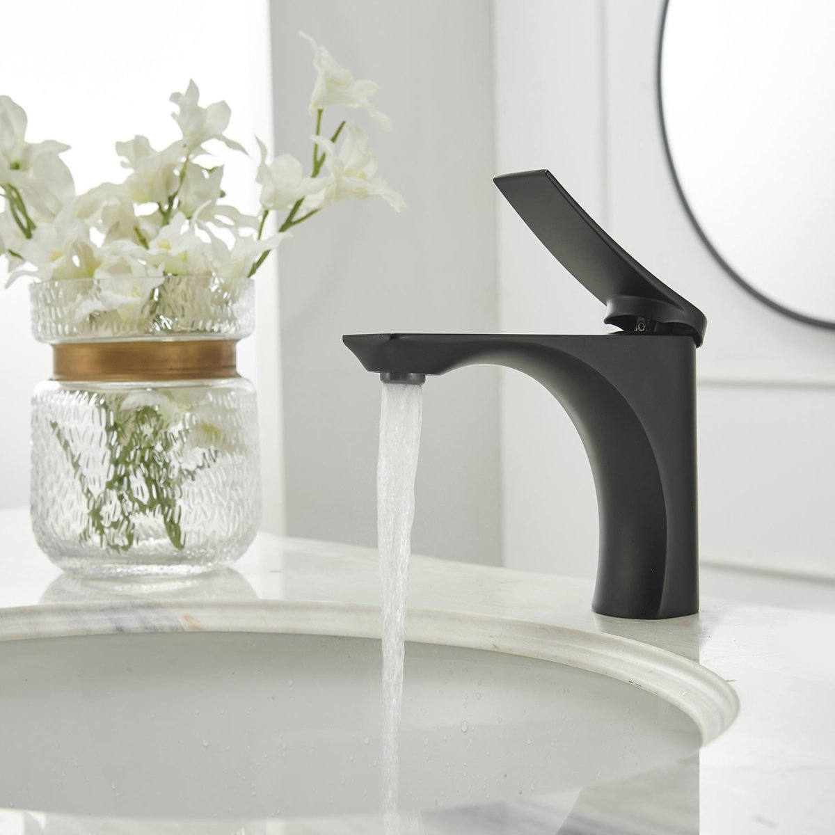 Single Hole Single-Handle Bathroom Faucet in Matte Black - buyfaucet.com