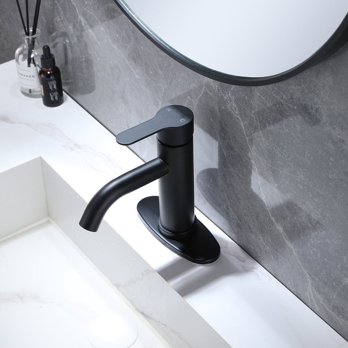 Single Hole Single-Handle Bathroom Faucet in Matte Black - buyfaucet.com