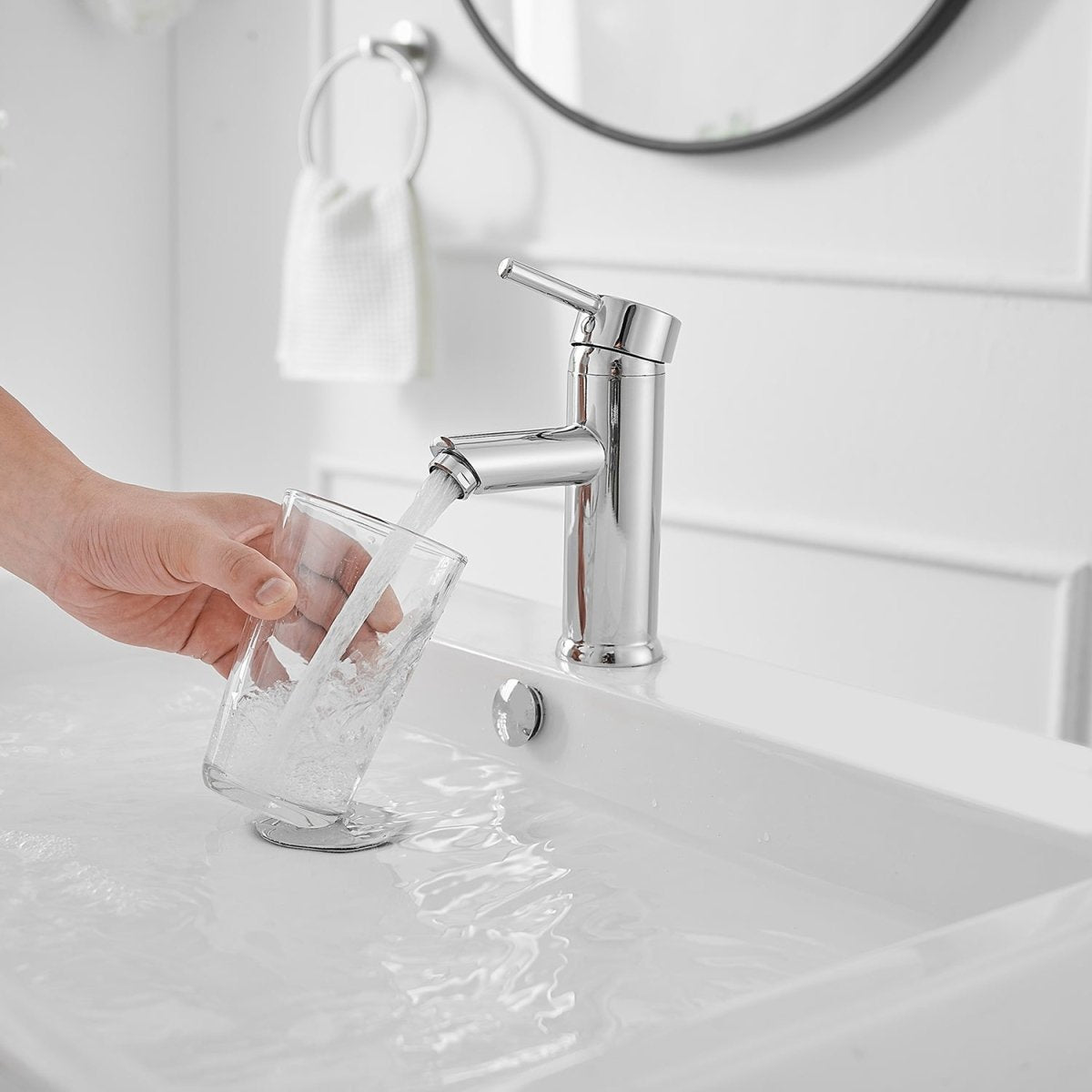 Single Hole Single Handle Bathroom Faucet in Polished Chrome - buyfaucet.com