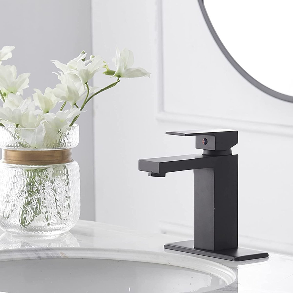 Single Hole Single-Handle Bathroom Faucet Matte Black - buyfaucet.com