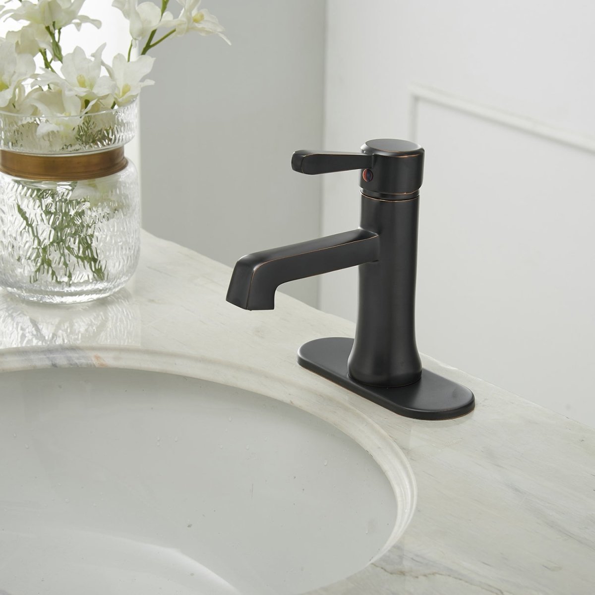 Single Hole Single-Handle Bathroom Faucet Oil Rubbed Bronze - buyfaucet.com