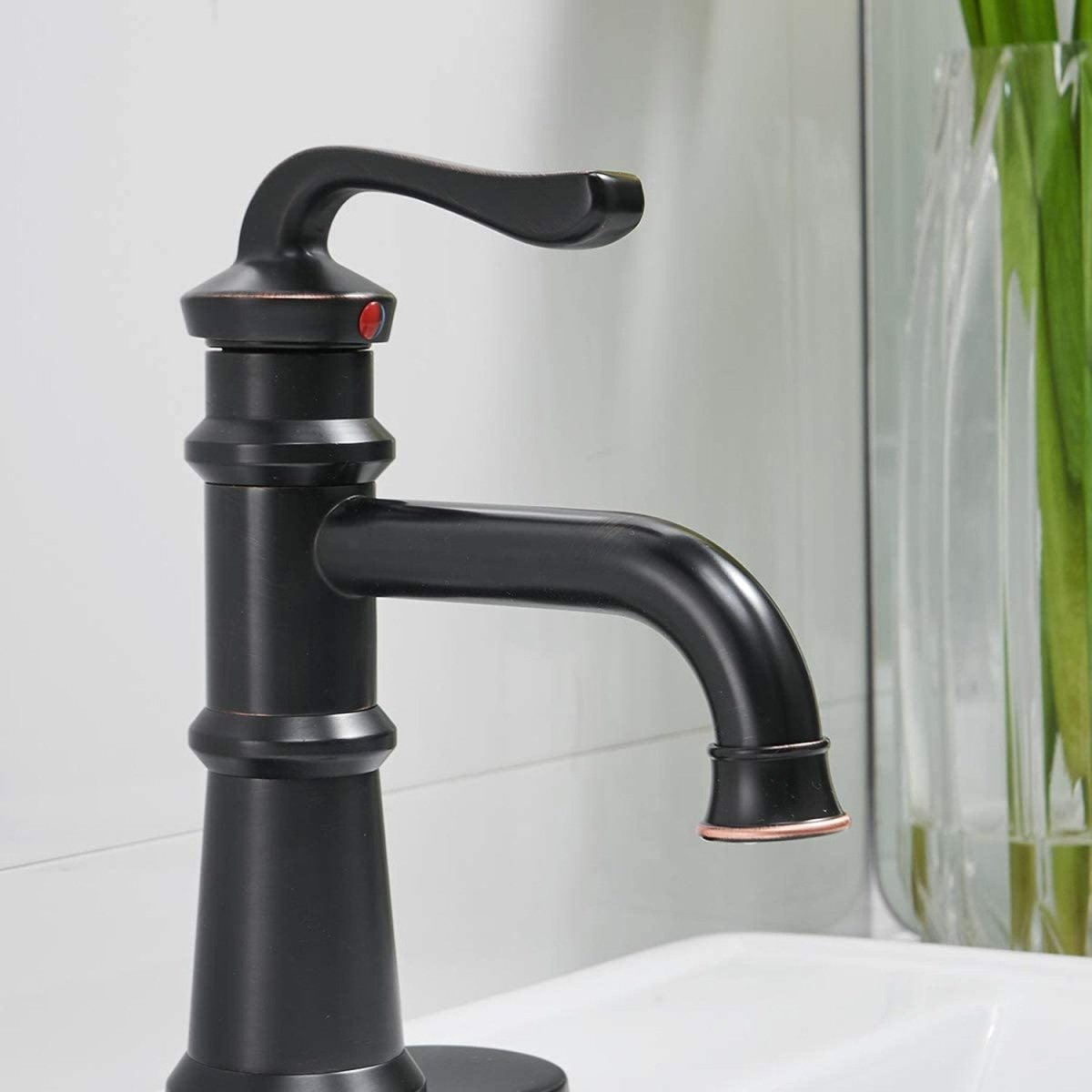 Single Hole Single-Handle Bathroom Faucet Oil Rubbed Bronze - buyfaucet.com