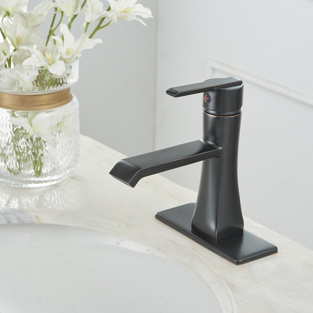 Single Hole Single-Handle Bathroom Faucet Oil Rubbed Bronze - buyfaucet.com