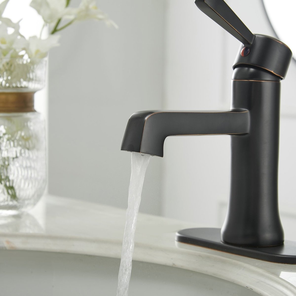 Single Hole Single-Handle Bathroom Faucet Oil Rubbed Bronze - buyfaucet.com