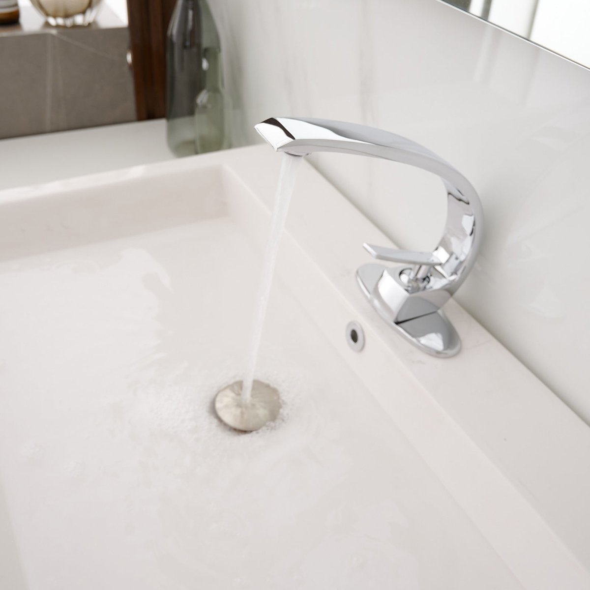 Single Hole Single Handle Bathroom Faucet Polished Chrome - buyfaucet.com