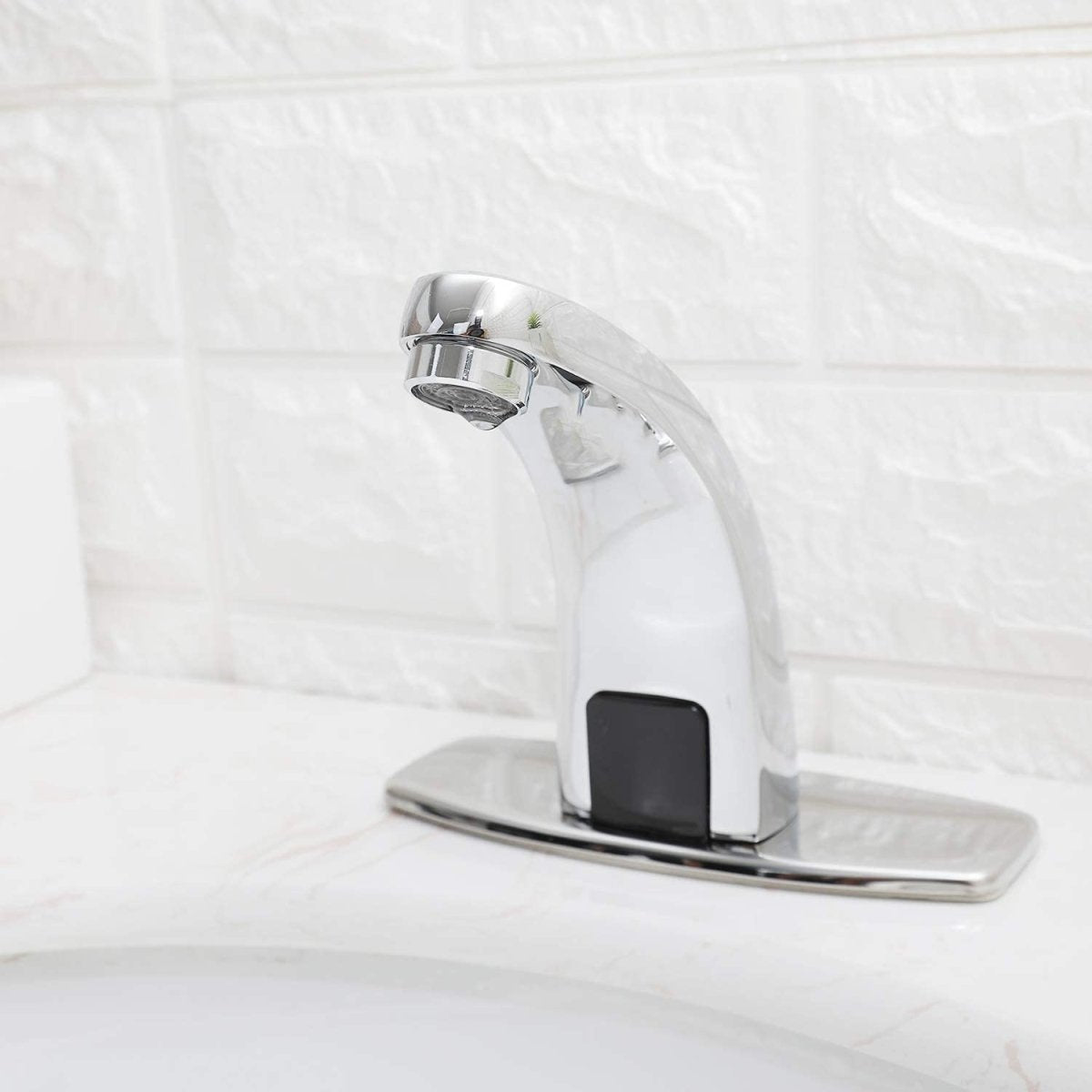 Touchless Bathroom Faucet With Deckplate & Drain Chrome - buyfaucet.com