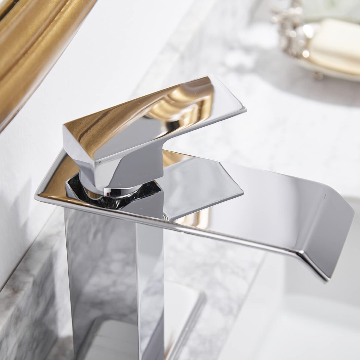 Waterfall Single Hole Single-Handle Bathroom Faucet Chrome-1 - buyfaucet.com